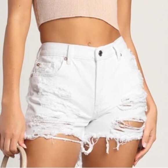 NWT We The Free Free People Maggie Mid Rise White Distressed Shorts 26 - Picture 1 of 10